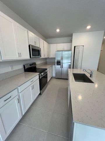 5427 Flannigan Way, Greenacres, FL 33463