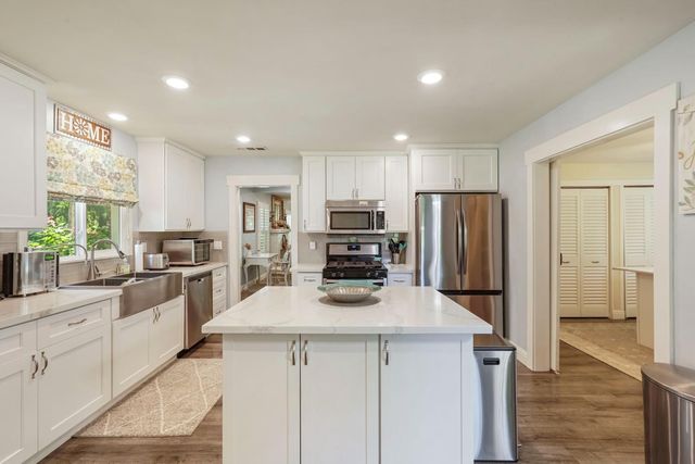 2111 Waudman, Stockton, CA 95209