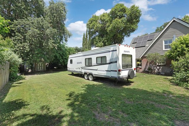 2111 Waudman, Stockton, CA 95209