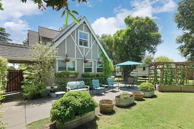 2111 Waudman, Stockton, CA 95209