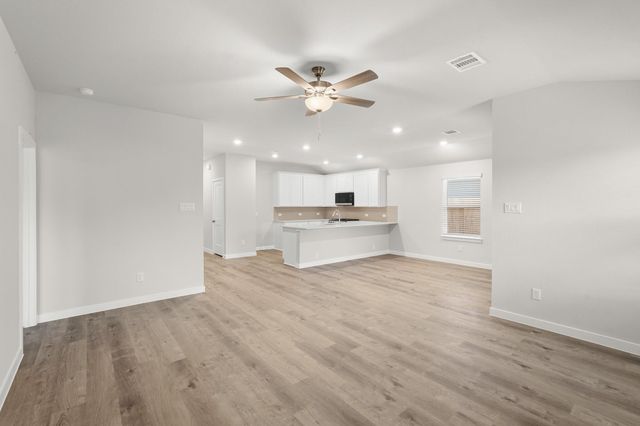 637 Cherry Tree Drive, La Marque, TX 77568