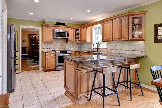 700 Prescott CIR, Newport News, VA 23602