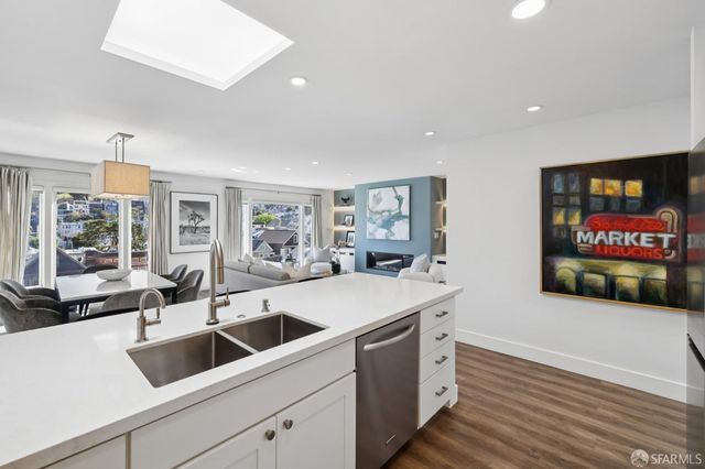 135 Corbett Avenue, San Francisco, CA 94114