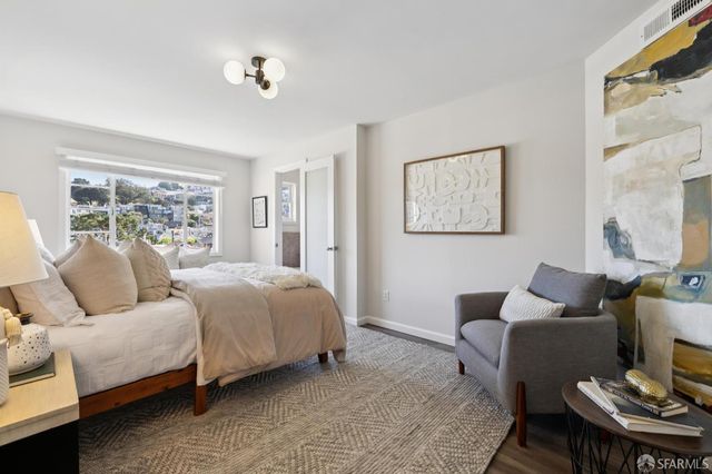 135 Corbett Avenue, San Francisco, CA 94114