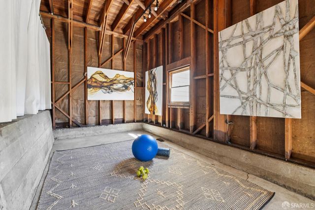 135 Corbett Avenue, San Francisco, CA 94114