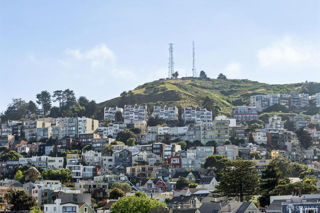 135 Corbett Avenue, San Francisco, CA 94114