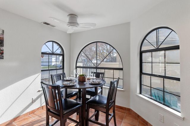 1168 Copper Cottage Ln, Modesto, CA 95355