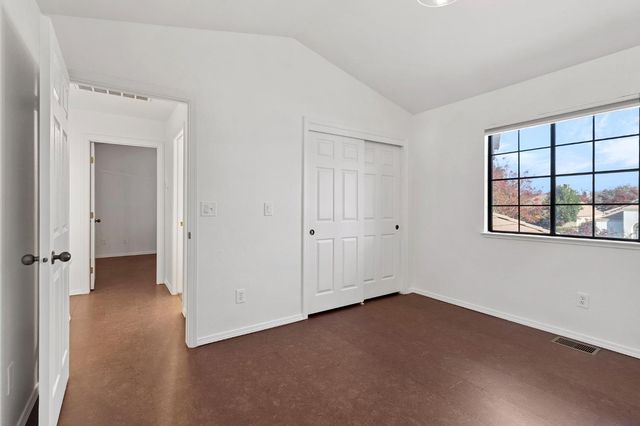 1168 Copper Cottage Ln, Modesto, CA 95355