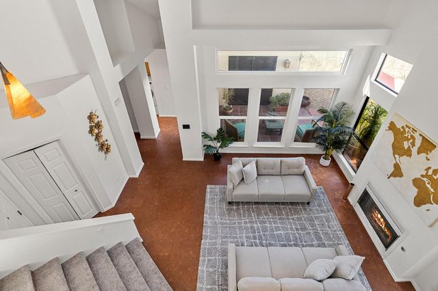 1168 Copper Cottage Ln, Modesto, CA 95355