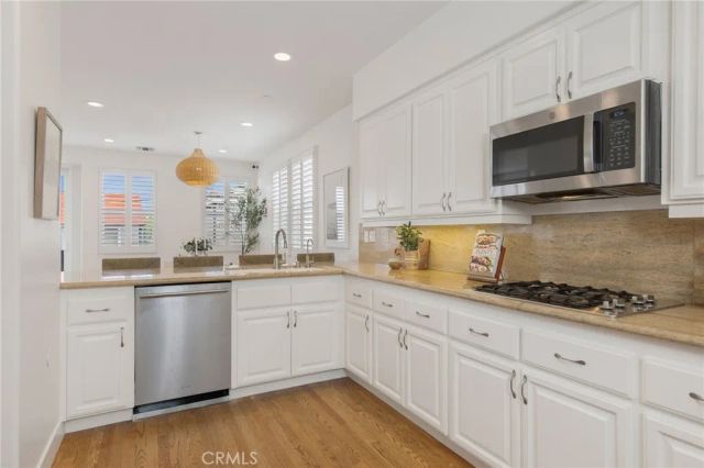 448 23rd Place, Manhattan Beach, CA 90266