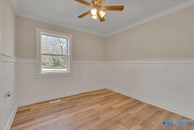 50 Lakeshore Drive, Laceys Spring, AL 35754