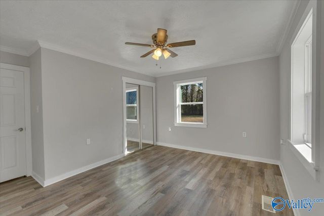 50 Lakeshore Drive, Laceys Spring, AL 35754