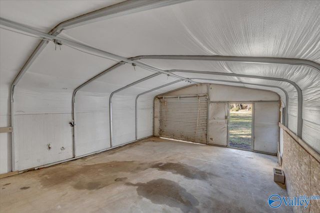 50 Lakeshore Drive, Laceys Spring, AL 35754