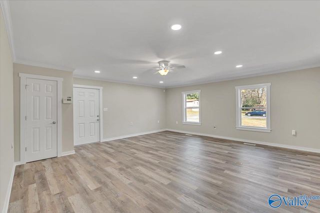 50 Lakeshore Drive, Laceys Spring, AL 35754