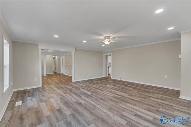 50 Lakeshore Drive, Laceys Spring, AL 35754