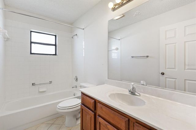 1918 ARMONDO DRIVE, The Villages, FL 32159