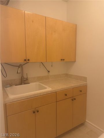 3163 Lido Isle Court, Las Vegas, NV 89117
