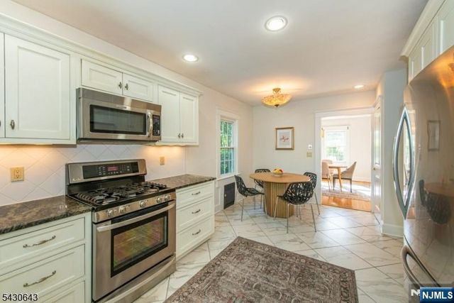 39 Essex Avenue, Montclair, NJ 07042