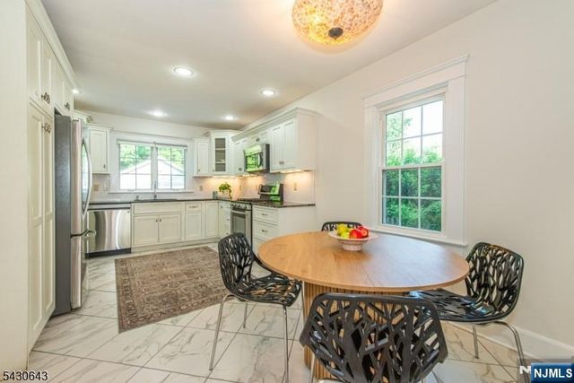 39 Essex Avenue, Montclair, NJ 07042