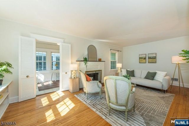 39 Essex Avenue, Montclair, NJ 07042