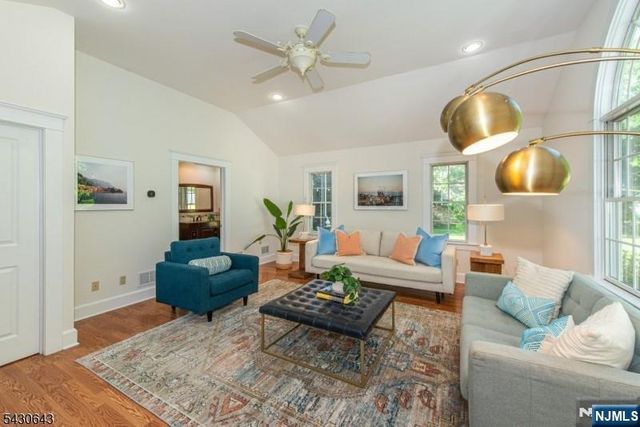 39 Essex Avenue, Montclair, NJ 07042