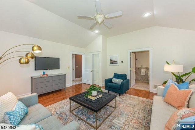 39 Essex Avenue, Montclair, NJ 07042
