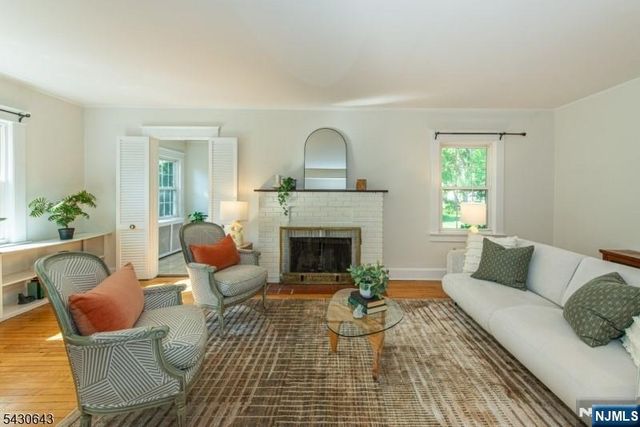 39 Essex Avenue, Montclair, NJ 07042