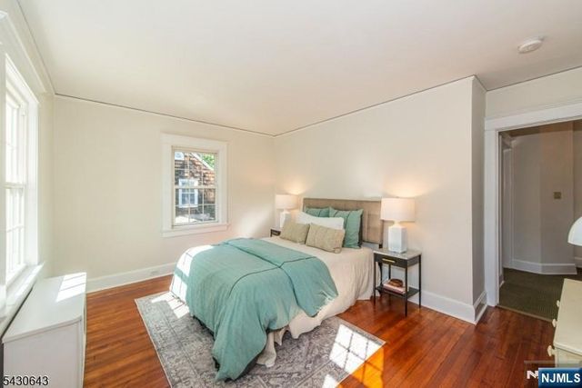 39 Essex Avenue, Montclair, NJ 07042