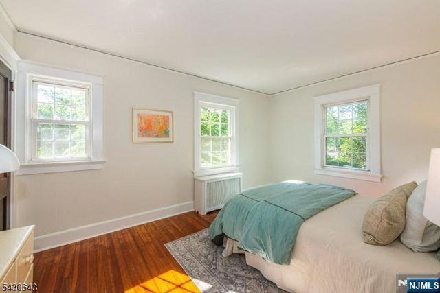 39 Essex Avenue, Montclair, NJ 07042
