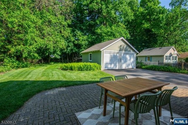 39 Essex Avenue, Montclair, NJ 07042