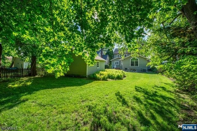 39 Essex Avenue, Montclair, NJ 07042