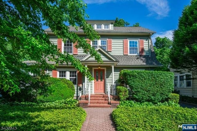 39 Essex Avenue, Montclair, NJ 07042