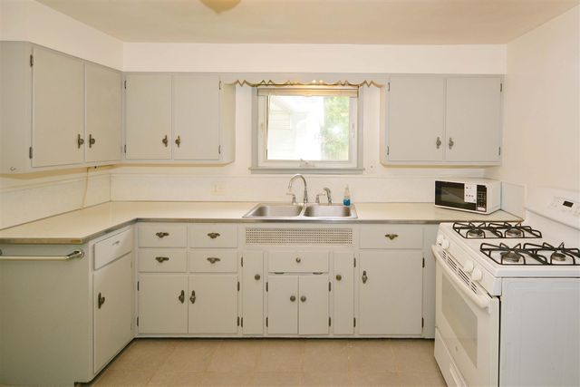 5061 Fordham Avenue, Kalamazoo, MI 49048