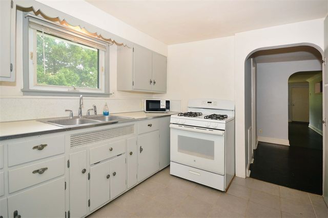 5061 Fordham Avenue, Kalamazoo, MI 49048