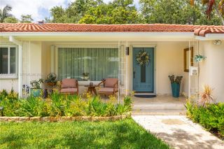 8920 NE 9th Ct, Miami, FL 33138