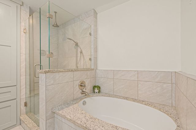 105 Thoroughbred Drive, Krum, TX 76249