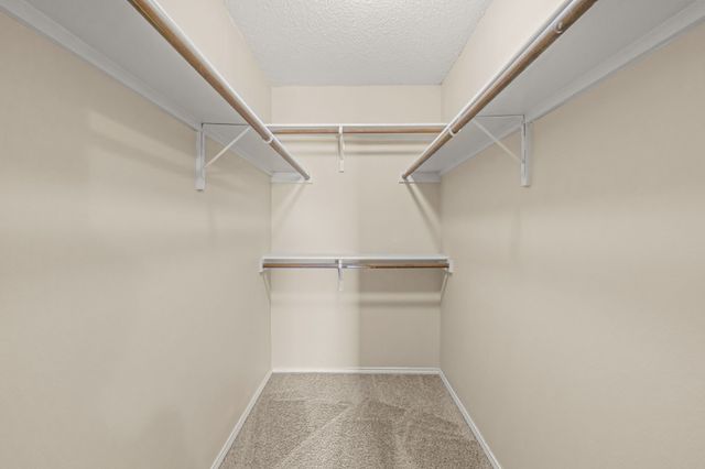 105 Thoroughbred Drive, Krum, TX 76249