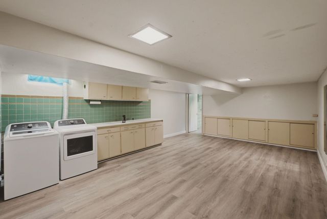 1633 N Charles St, Wichita, KS 67203