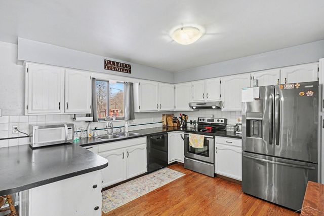 5402 W Farrand Road, Clio, MI 48420