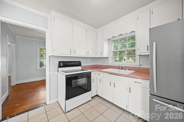 1011 Holland Avenue, Gastonia, NC 28052