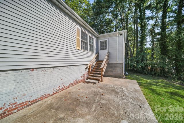 1011 Holland Avenue, Gastonia, NC 28052