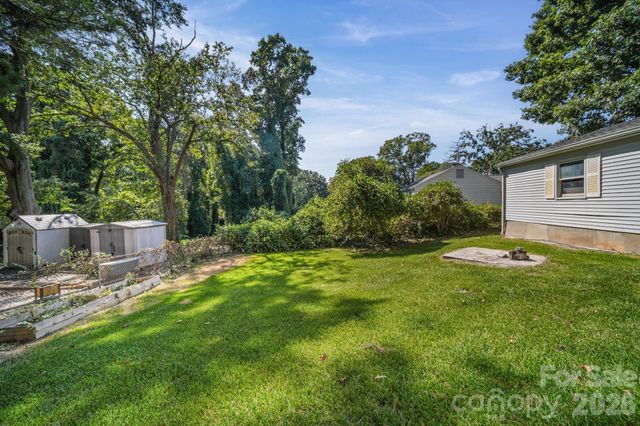 1011 Holland Avenue, Gastonia, NC 28052