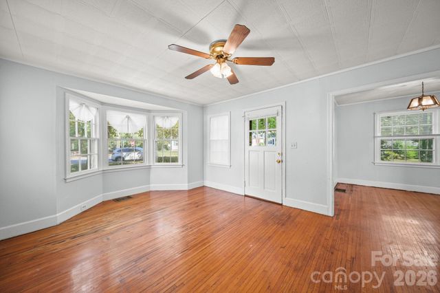 1011 Holland Avenue, Gastonia, NC 28052