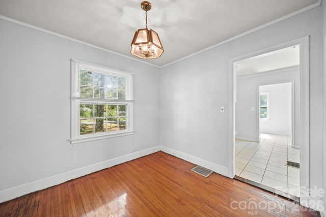 1011 Holland Avenue, Gastonia, NC 28052