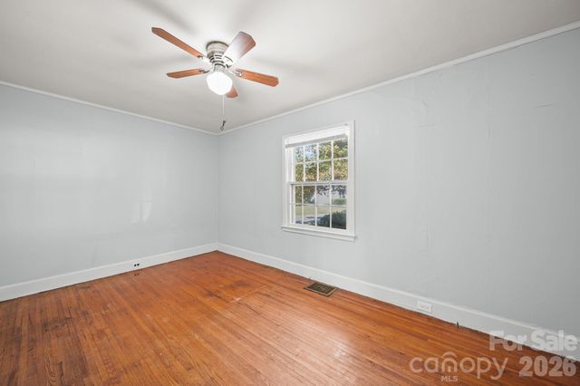 1011 Holland Avenue, Gastonia, NC 28052
