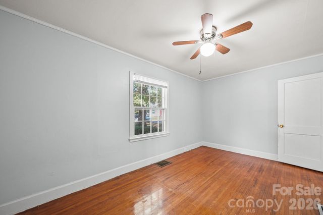 1011 Holland Avenue, Gastonia, NC 28052