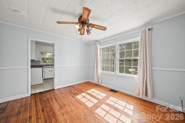 1011 Holland Avenue, Gastonia, NC 28052