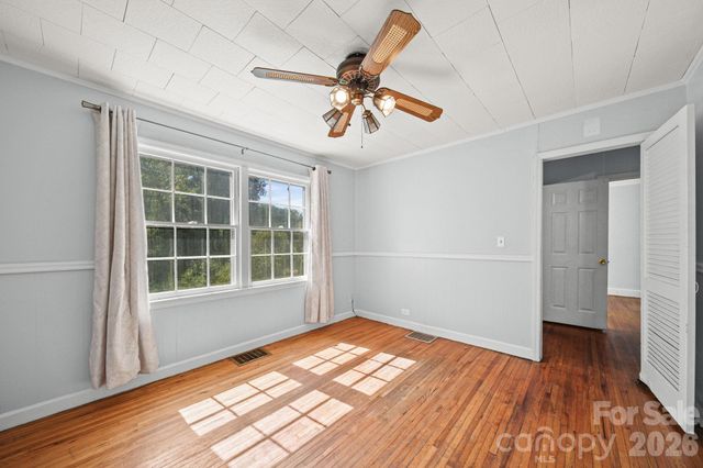 1011 Holland Avenue, Gastonia, NC 28052