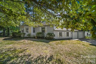 1011 Holland Avenue, Gastonia, NC 28052