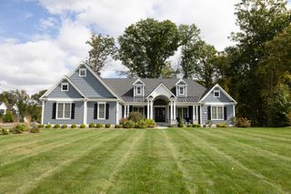 86 Alpine Drive, Farmington, CT 06032